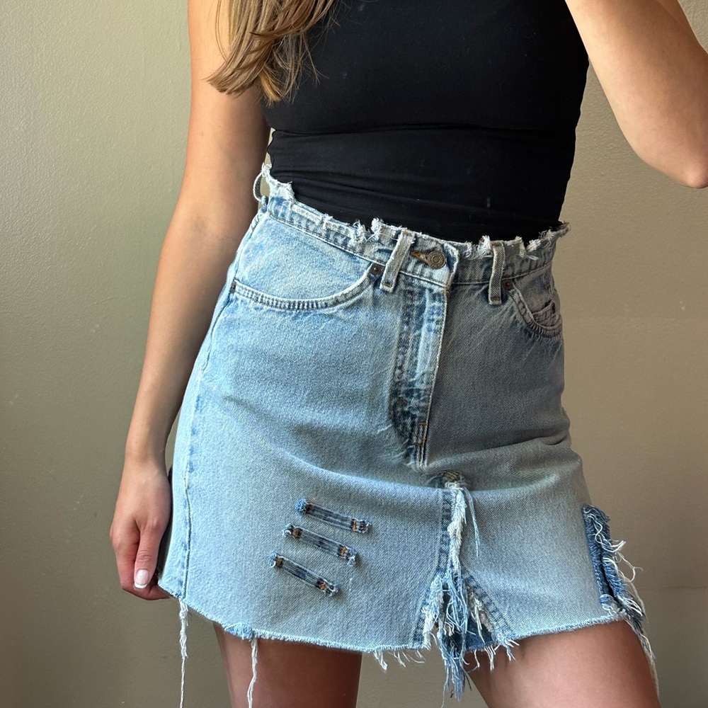 Levi’s skirt